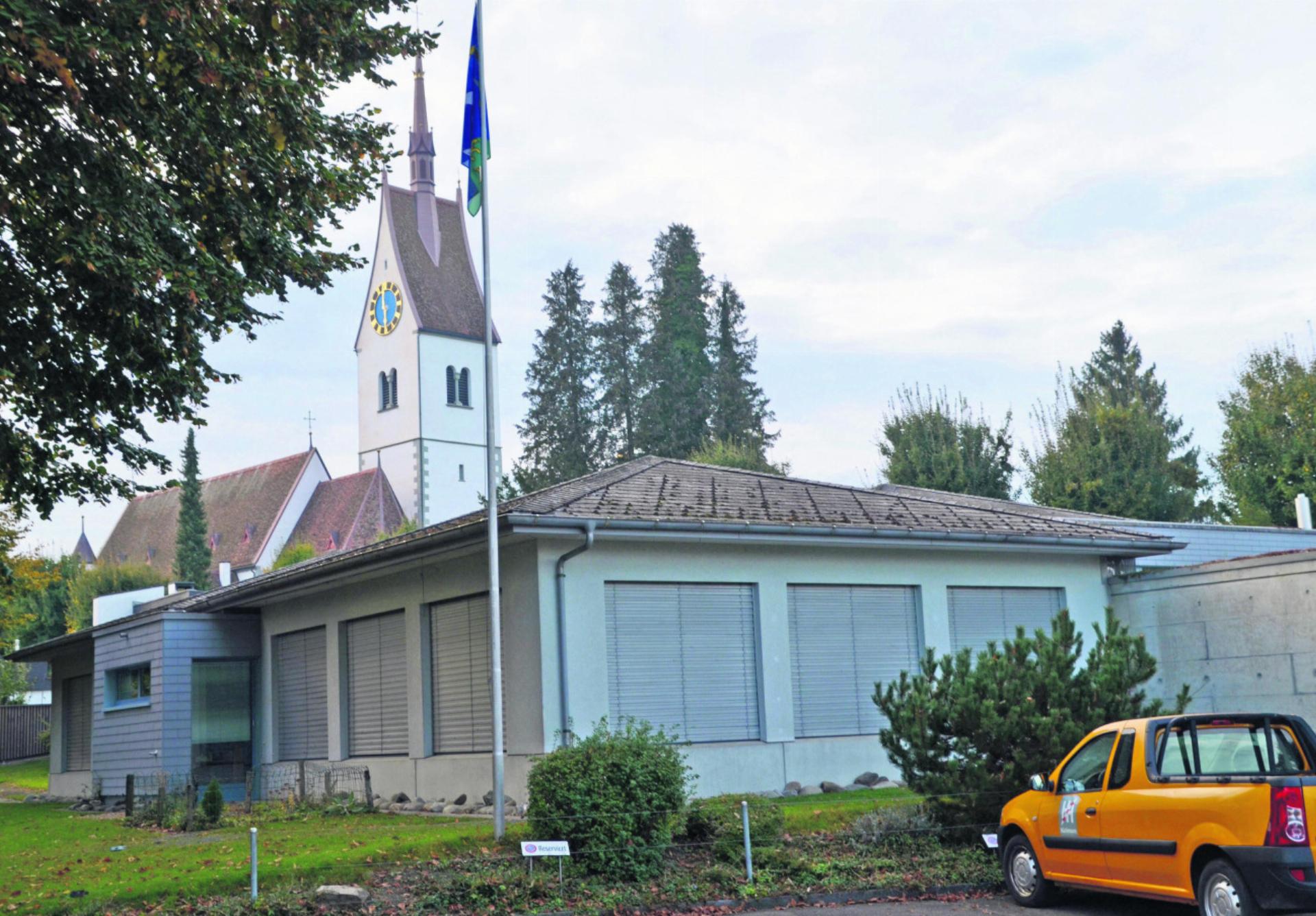 Der Gemeinderat Merenschwand orientierte über die geplante Kindergarten-Erweiterung. Auf dem Hausteil rechts soll ein zweites Geschoss entstehen. Foto: tst