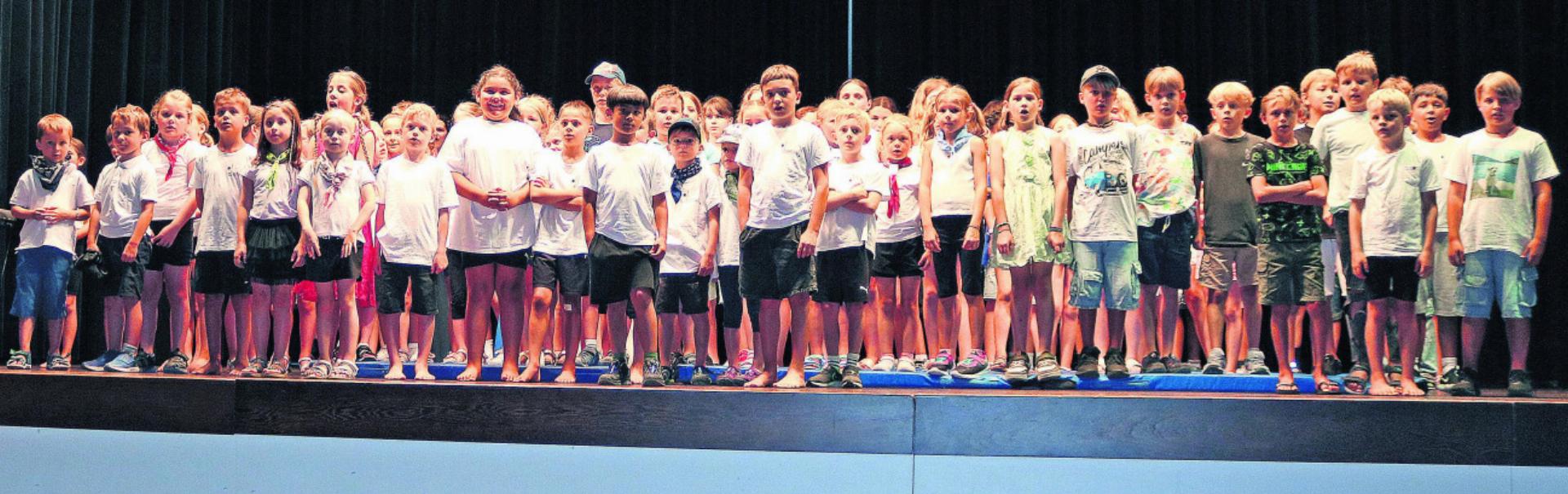 Grossartige Darbietungen und Tränen zum Schuljahresende