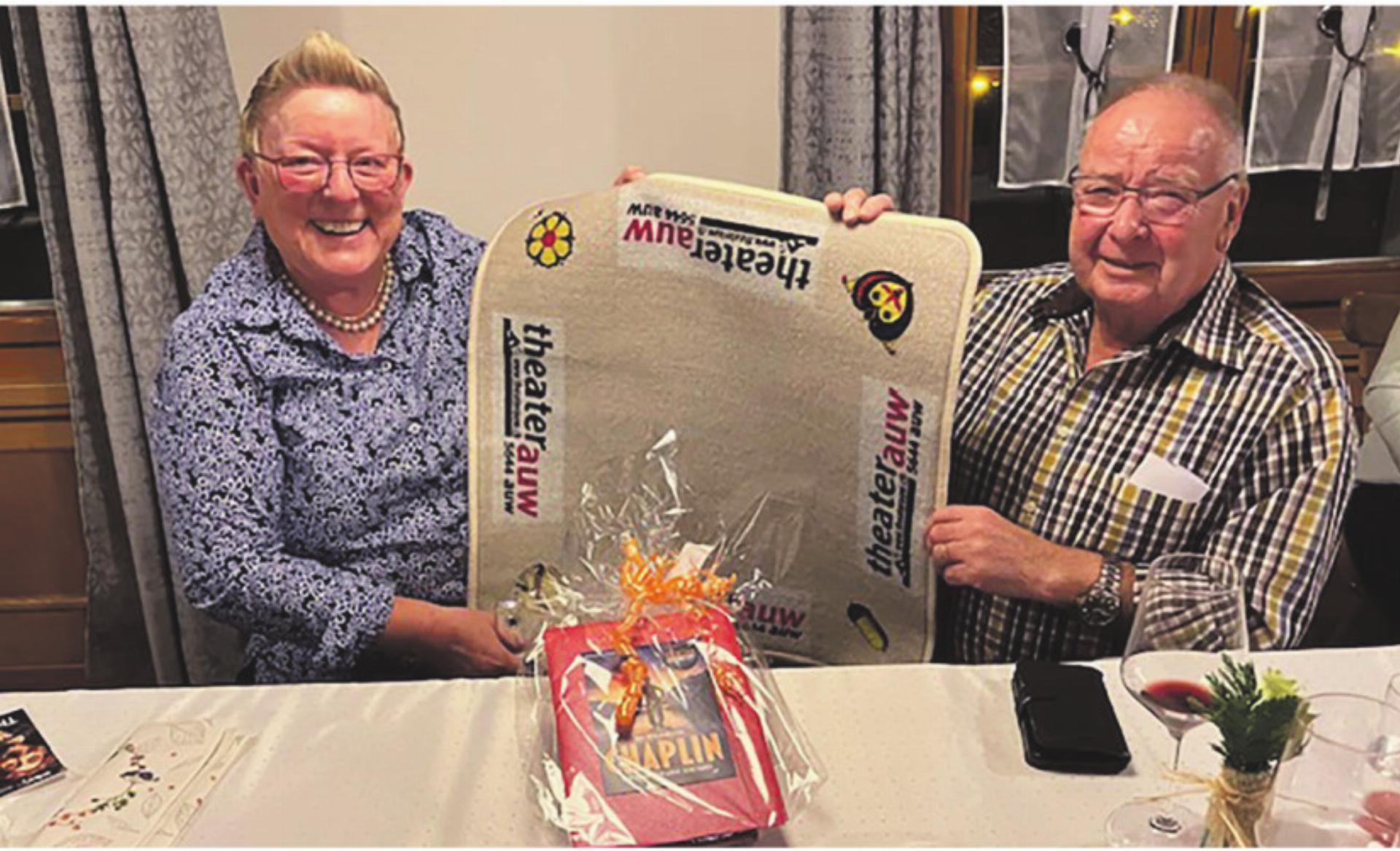 Abschied von mehr als 80 Jahren Theater-Engagement - Das Bild wird blockiert. – Möglicherweise durch einen aktiven Adblocker.