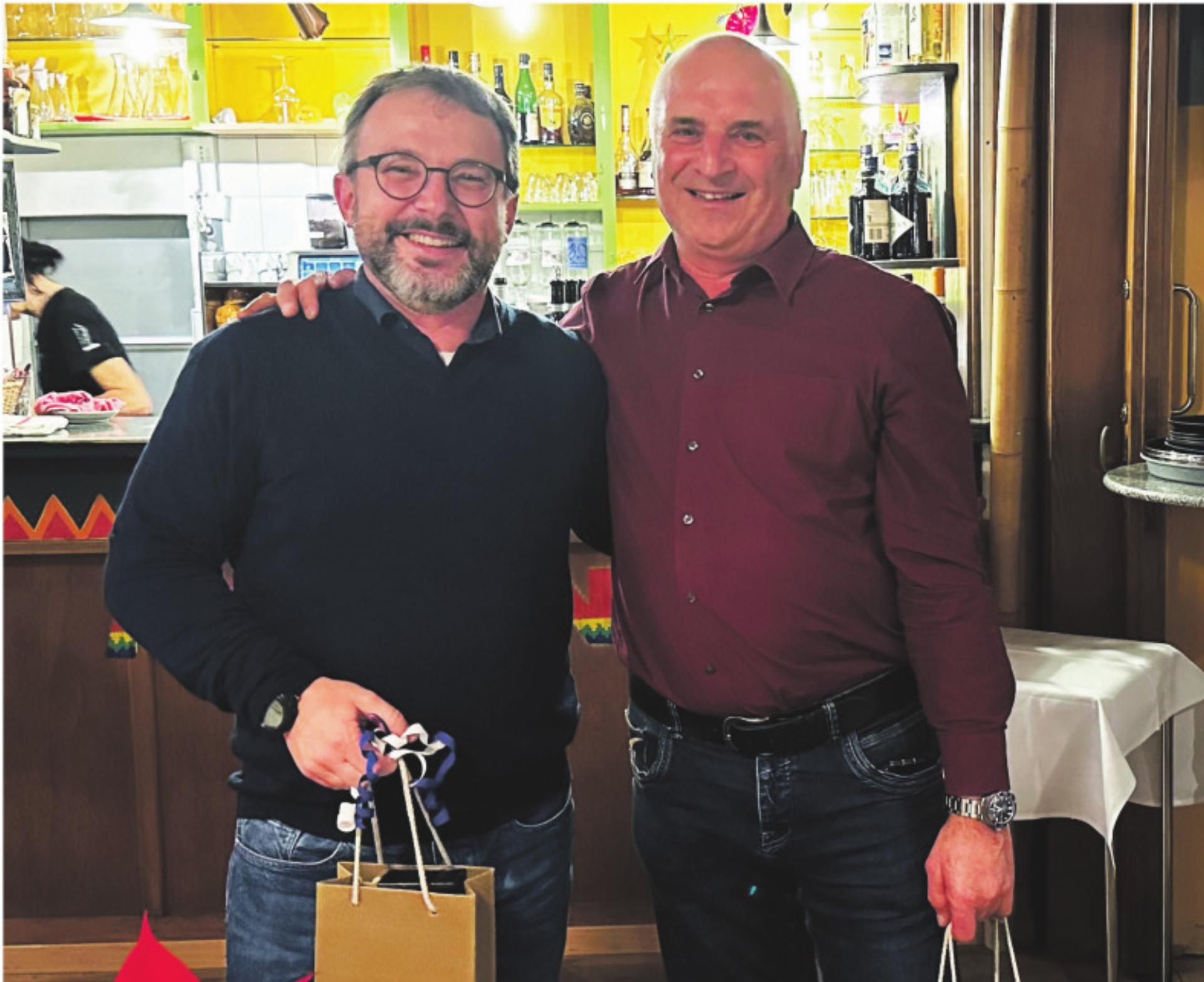 Abschied mit lachendem und weinendem Auge - Das Bild wird blockiert. – Möglicherweise durch einen aktiven Adblocker.