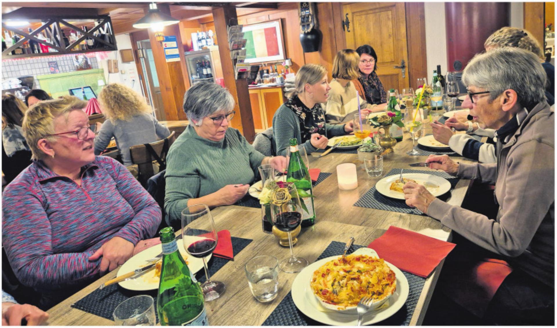 Adventsanlass der Damenriege BliibFit - Das Bild wird blockiert. – Möglicherweise durch einen aktiven Adblocker.