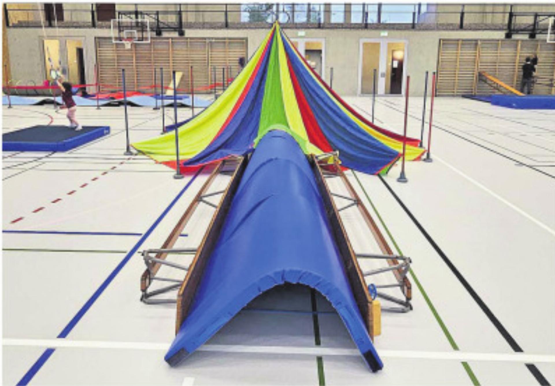 Turnzwerge erobern die Turnhalle Oberrüti - Das Bild wird blockiert. – Möglicherweise durch einen aktiven Adblocker.