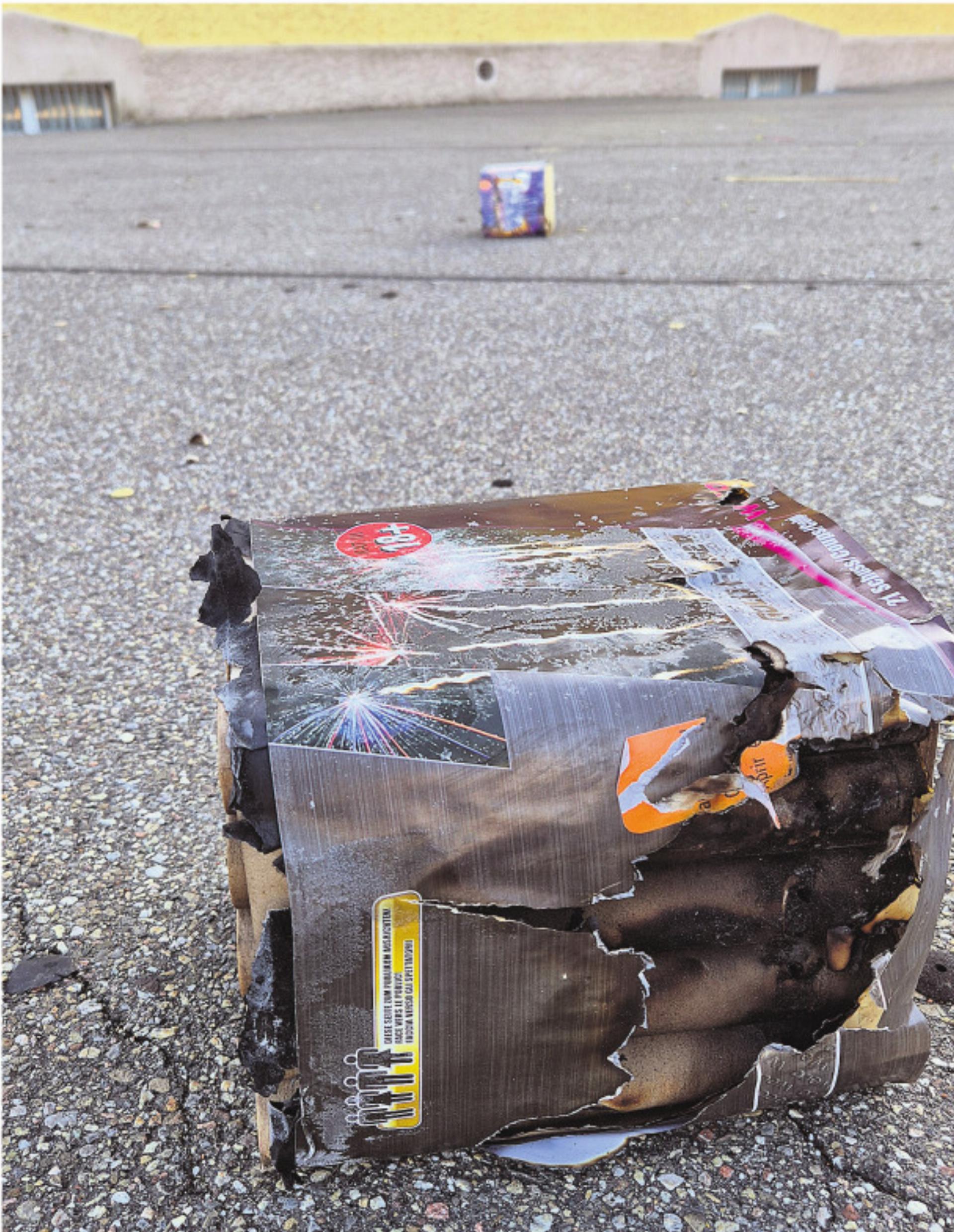 Unsinnige Knallerei und Abfall überall - Das Bild wird blockiert. – Möglicherweise durch einen aktiven Adblocker.