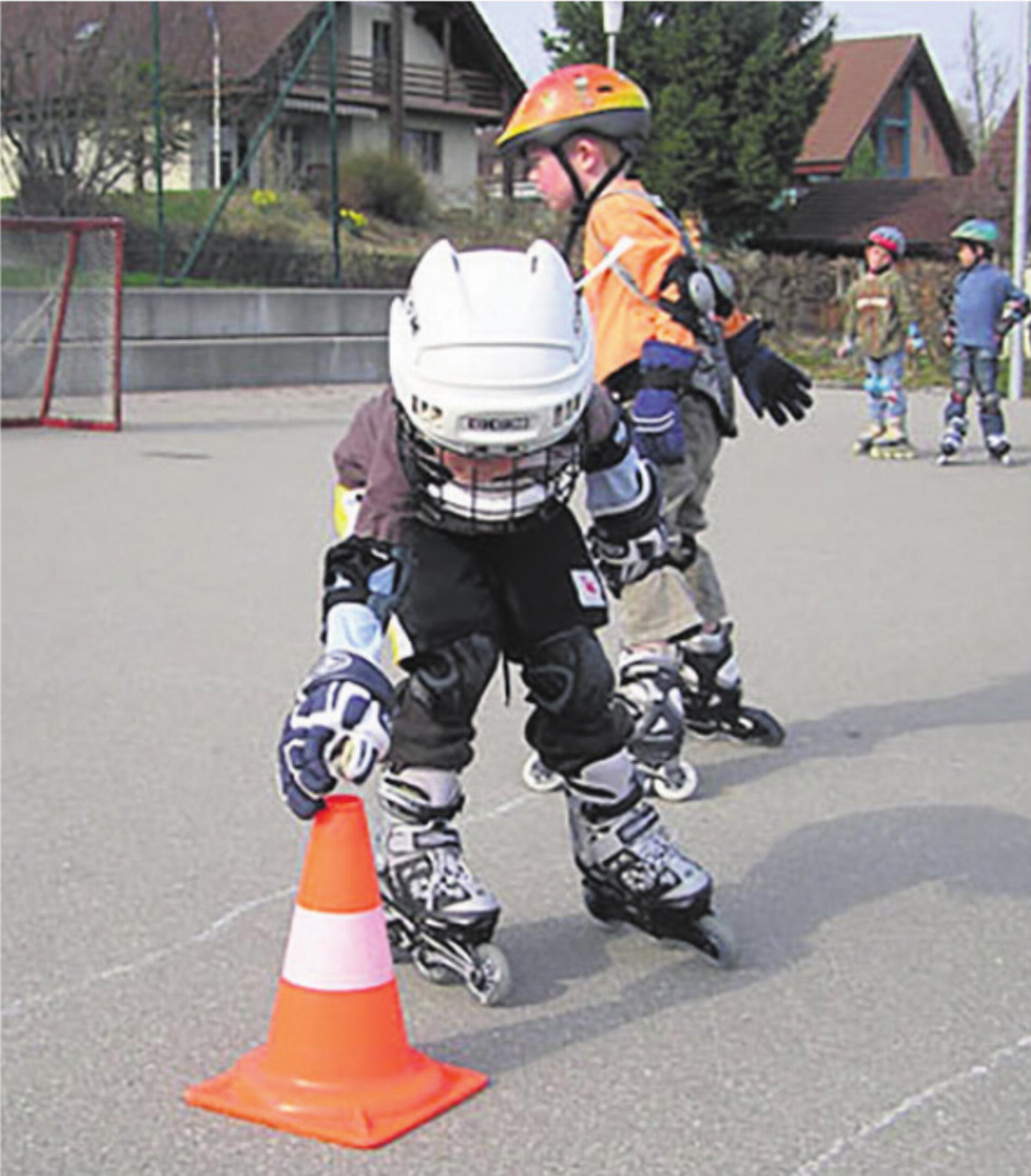 Inlinehockey: Hockeyschule und Z-Fighters Cup