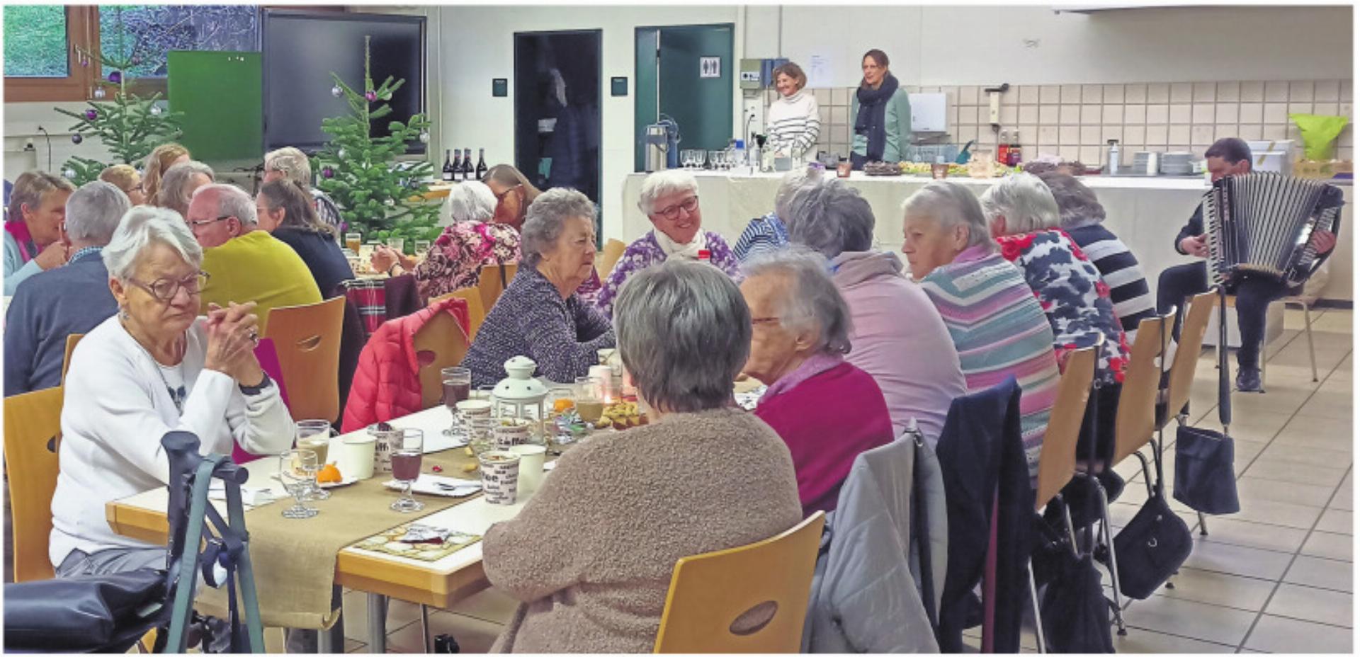 Gemütlicher Seniorenadvent in Oberrüti