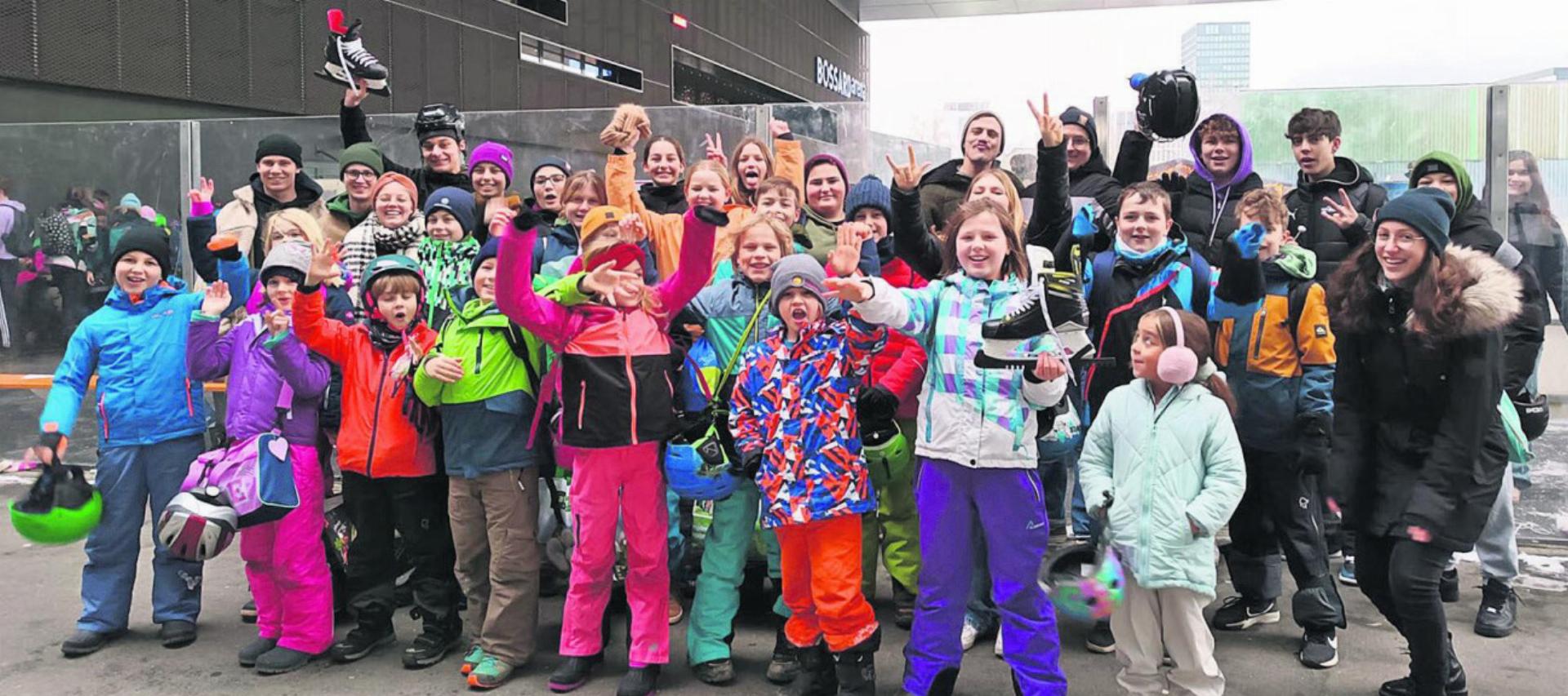 Der Winteranlass fand auf dem Eisfeld vor der Bossard-Arena statt. Foto: zVg