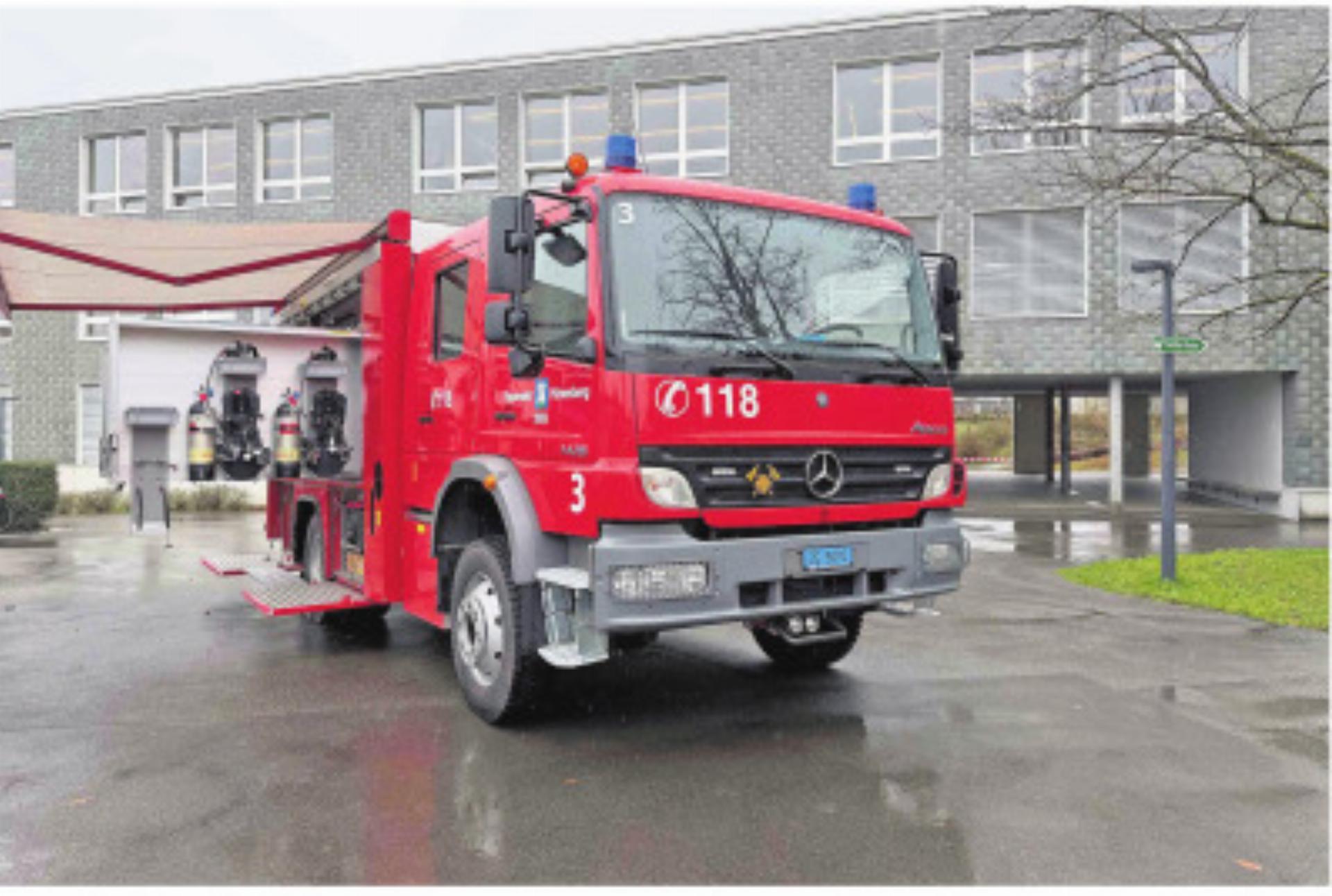 Hünenberg: Rauchentwicklung im Schulhaus - Das Bild wird blockiert. – Möglicherweise durch einen aktiven Adblocker.