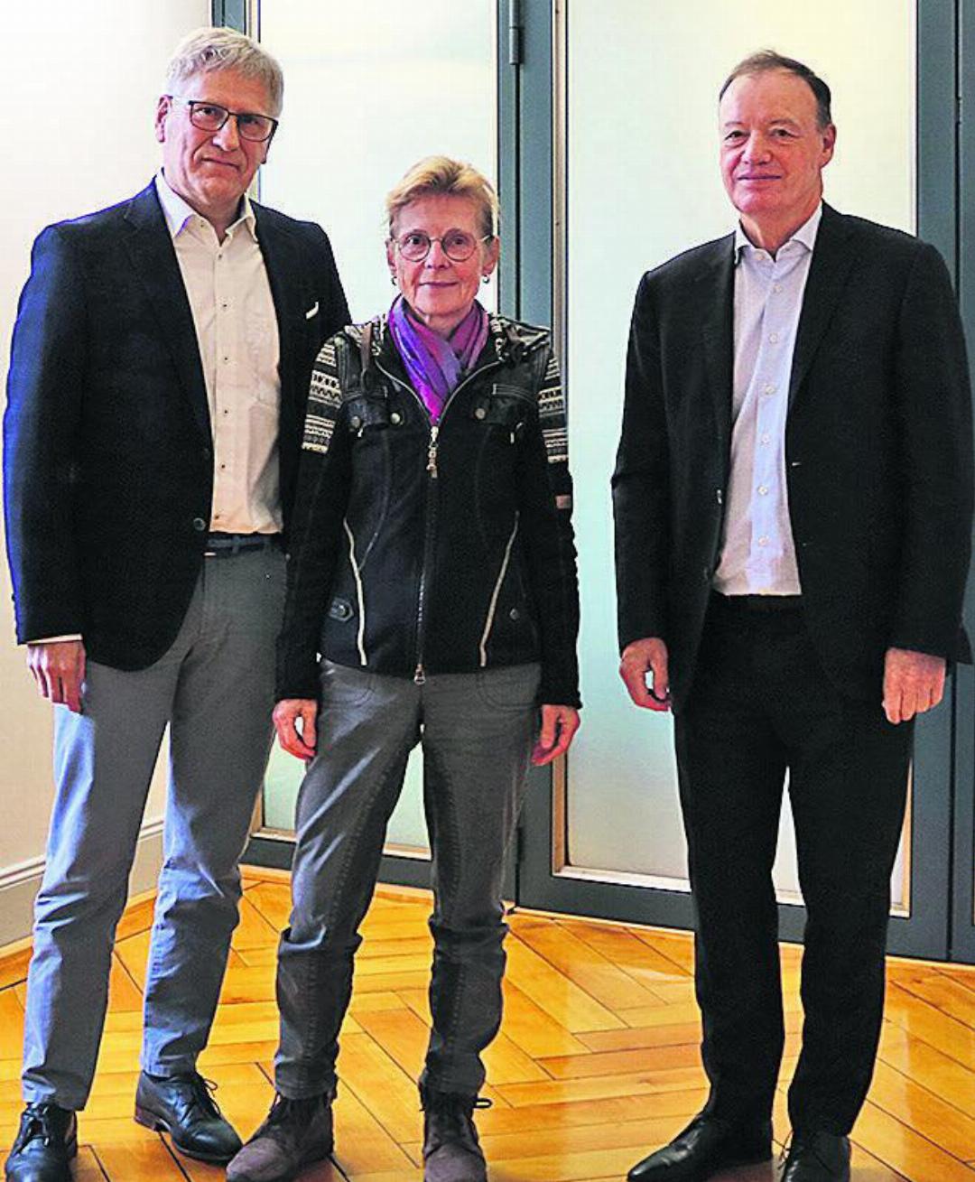 Die Verwaltungsräte der HPMF: Daniel Räber und Verena Gantner sowie Verwaltungsratspräsident Andreas Bürge. Foto: ci