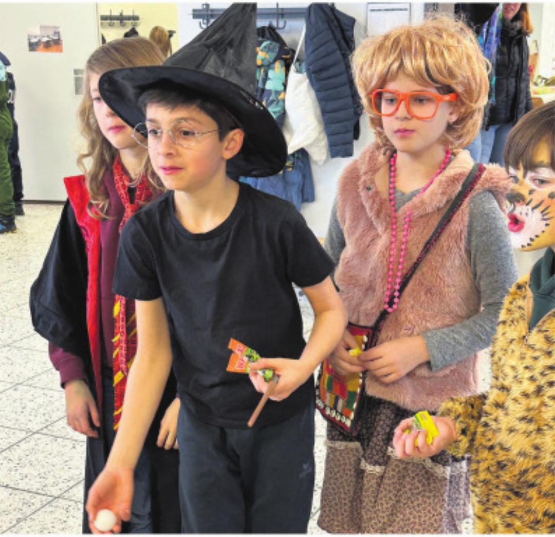 Spiel und Spass an der Schulfasnacht. Spiel und Spass an der Schulfasnacht.