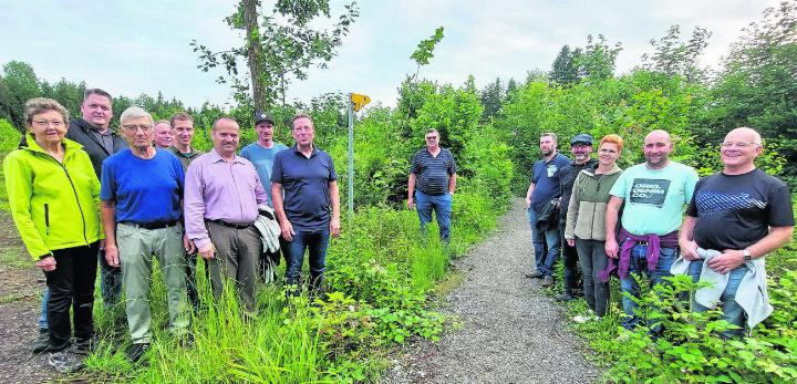 Die geladenen Gäste freuen sich über die Realisierung des Projektes. Foto: zVg