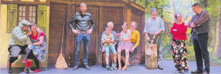 Theaterproben für das Volksstück «Evelyn und Florian». 
Foto: zVg