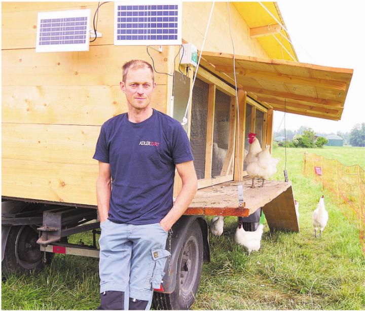 Pirmin Adler setzt in seinem innovativen Landwirtschaftsbetrieb auf Agroforst. Foto: zVg