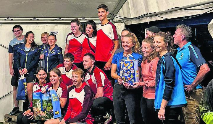 Die Volleyball-Mixed Gruppe sicherte sich am Kreisspiel- und Stafettentag den zweiten Rang. Foto: zVg