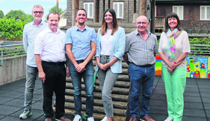 Sie lenken die Geschicke der Gemeinde: Markus Gächter, Stefan Balmer, Gemeindeammann, Roland Bucher, Lucia Villani, Pius Engel, Priska Bernet, stellvertretende Gemeindeschreiberin (von links). Fotos: ci