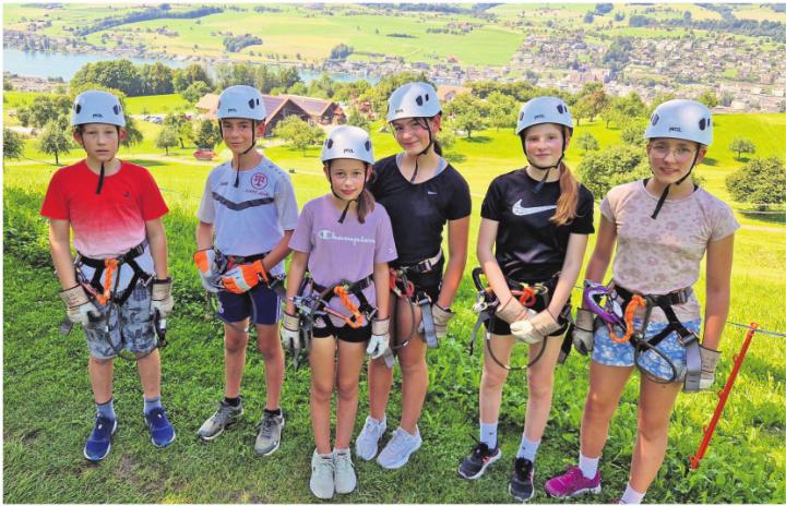 Abenteuer im Freien: Kletterausrüstung gehörte bei diesem Kurs dazu. Fotos: zVg
