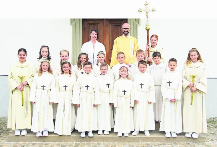 In Auw feierten zwölf Kinder mit ihren Familien ihren besonderen Tag. Fotos: zVg