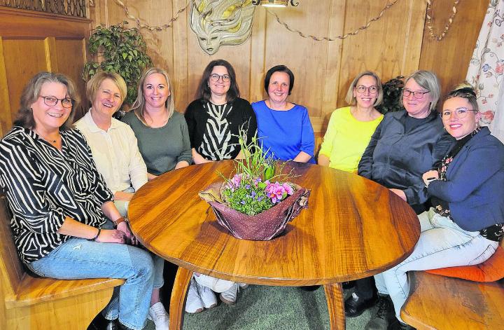 10 und 20 Jahre Mitgliedschaft in der Damenriege Auw Bliib Fit.