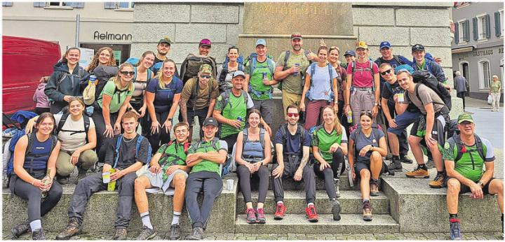 Die Turnerinnen und Turner bei Tell in Altdorf. Foto: zVg