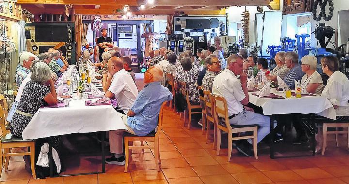49 Abtwilerinnen und Abtwiler genossen das Mittagessen im Bäckerei museum Benken. Fotos: zVg