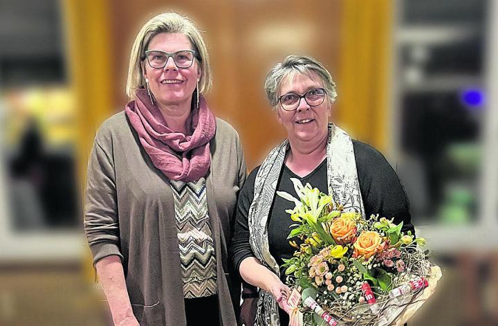 Yvonne Zumbühl übernahm das Präsidium von Iris Caglioni (von links). Foto: zVg