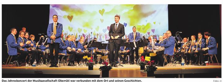 Das Jahreskonzert der Musikgesellschaft Oberrüti war verbunden mit dem Ort und seinen Geschichten. Fotos: ci Das Jahreskonzert der Musikgesellschaft Oberrüti war verbunden mit dem Ort und seinen Geschichten. Fotos: ci