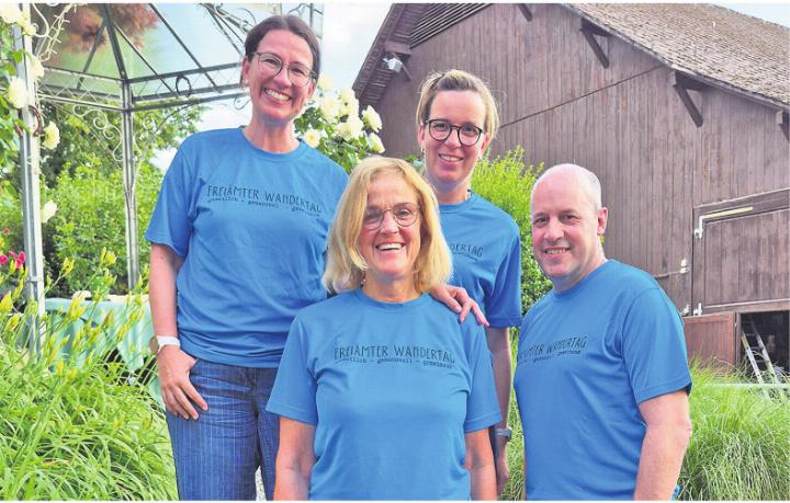 Das Organisationskomitee des Freiämter Wandertages: Sonja Strebel, Helen Suter, Michèle Erne und Adrian Strebel (von links). Foto: zVg