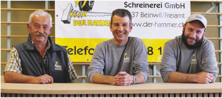 Bruno Kreyenbühl, Jubilar Tino Dörig und Robin Kreyenbühl (von links) Foto: zVg