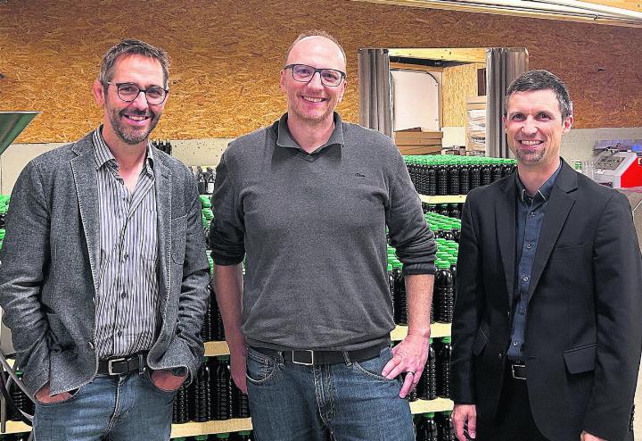 Nationalratskadidaten Ralf Bucher, Daniel Käppeli und Viktor Andermatt (von links). Es fehlt Kevin Vaes. Foto: zVg