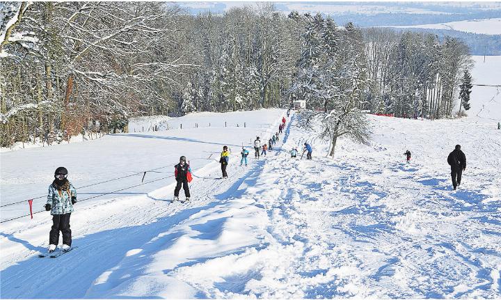 Ein Bild aus vergangenen Jahren. Die Schneetage am Horben sind jedoch Mangelware geworden. Fotos: Anzeiger-Archiv