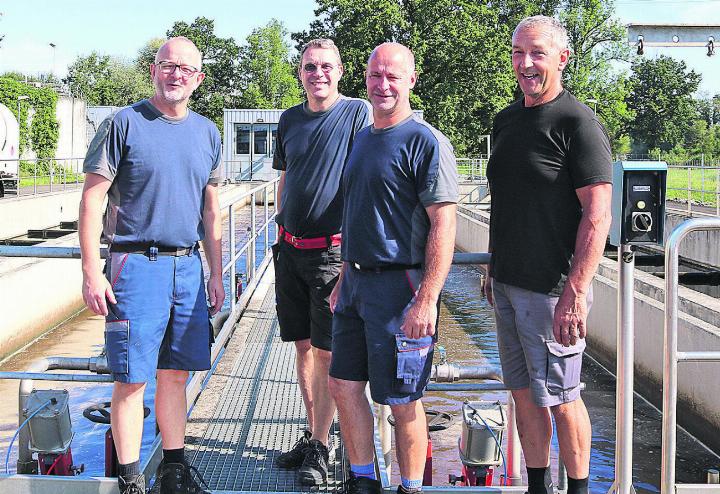 Sie sorgen für sauberes Wasser: Fabian Nietlispach, Peter Meyer, Michael Stern und Josef Hintermann (von links). Foto: ci