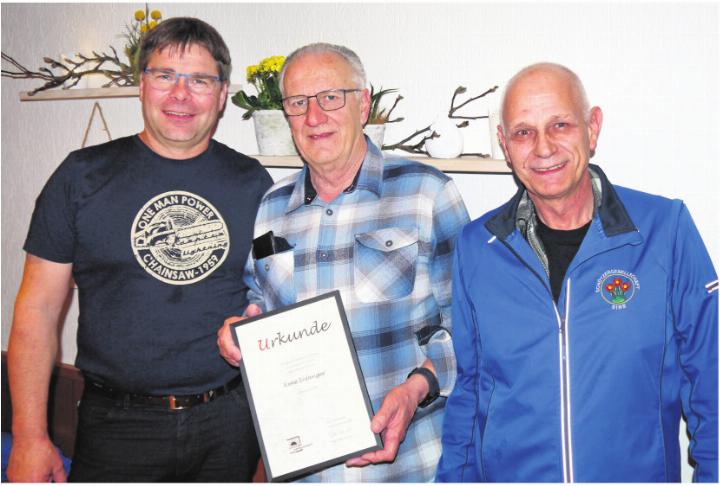 Josef Ettlin, Sieger Vereinsmeisterschaft, René Infanger, abtretender Präsident, Thomas Duss, neuer Präsident (von links). Foto: zVg