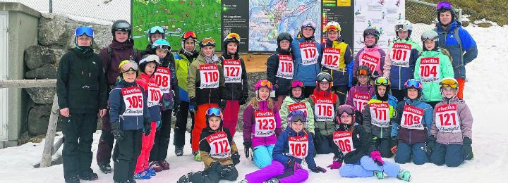 Ende der Ferienwoche zeigten die Kinder ihr Können im Ski- und Snowboardrennen. Foto: zVg