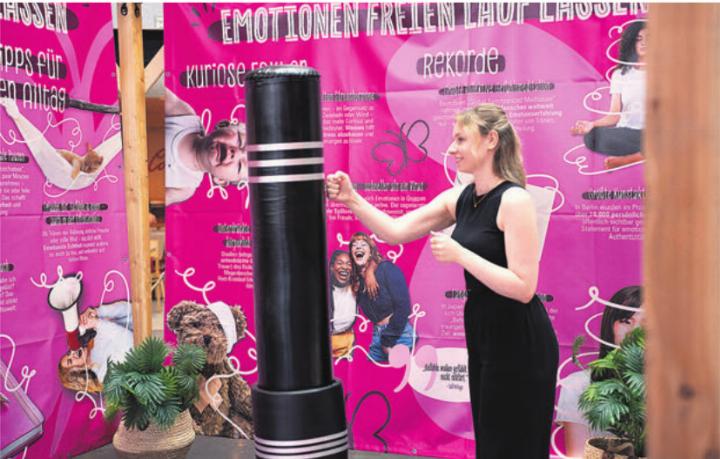 Im Emmen Center Emotionen ausleben, zum Beispiel am Boxsack. Foto: zVg