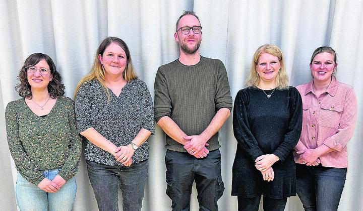 Der neue Vorstand: Anna Räber, Angela Aeberhard, Raphael Ambauen, Corinne Vollenweider und Jacqueline Stocker (von links).