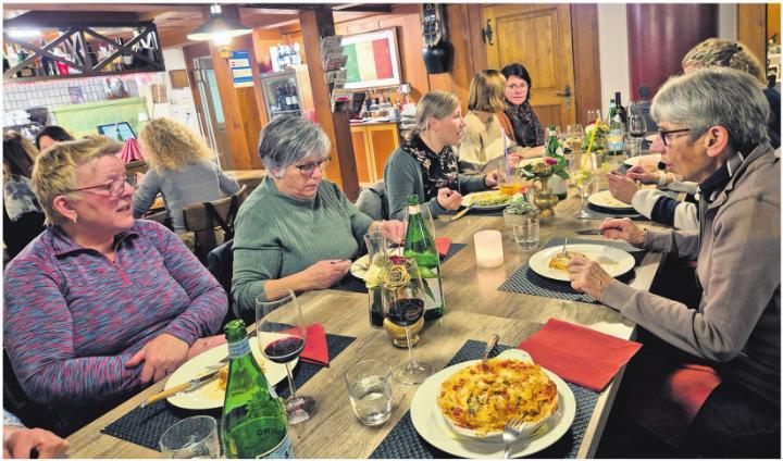 In Abtwil genossen die Frauen einen gemütlichen Abend. Foto: zVg