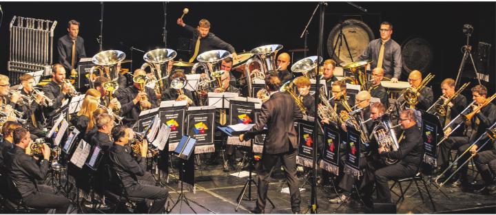 Die MG Oberrüti beim Wettbewerbsauftritt im Luzerner Saal des KKL. Foto: zVg