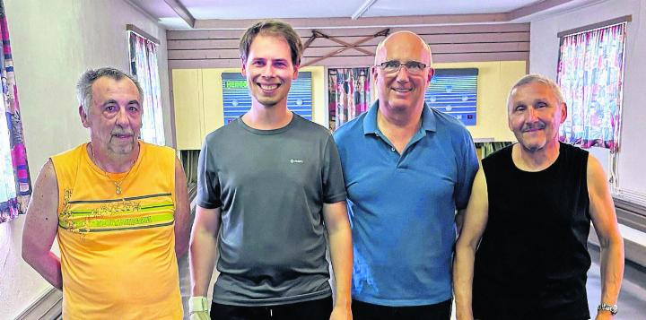 2. Platz: Oskar Stettler, Buchrain; 1. Platz: Marius Langenegger, Dietwil; 4. Platz: Albert Hofmann, Steinhausen und 3. Platz: Rolf Purtschert, Hochdorf (von links). Foto: zVg