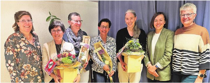 Frauenbund-Leitungsteam (von links): Claudia Schrödel (Aktuarin), Bea Amstutz (Rücktritt), Hildy de Riedmatten (Neuwahl), Yvonne Notter (Neuwahl), Nelia Wolfisberg (Rücktritt), Dina Schäfter und Ruth Fleischlin (Kassierin). Foto: zVg