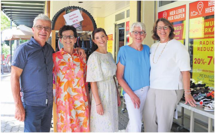Sie haben das Geschäft geführt und geprägt: Andreas und Helen Meier, Adrienne Böbner, Ruth Meier und Ursi Grüter. Foto: ci