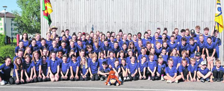 Viele zufriedene Gesichter nach dem ersten Wettkampf. Foto: zVg