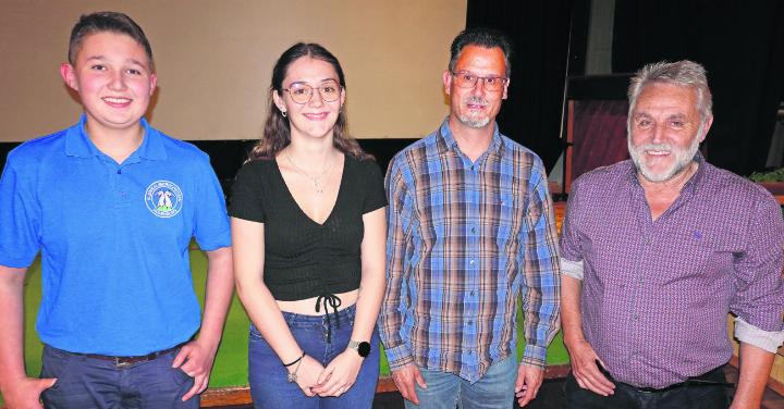 Die glücklichen Sieger: Raphael Baumgartner, Jessica Küng, Markus Schäfer, Alois