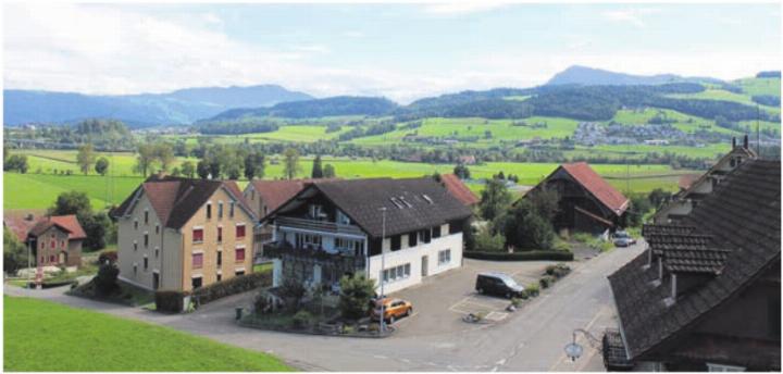 Dietwil: Postrain mit Rigi im Blick. Foto: zVg