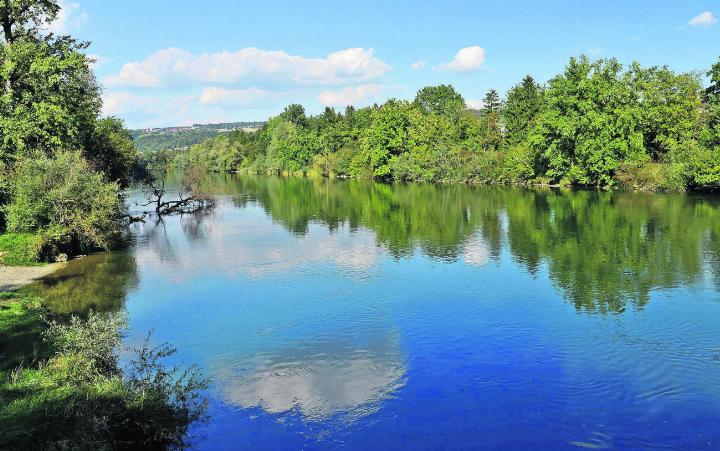 Blick auf die Reuss. Eines von vielen aufgeschalteten, eindrücklichen Bildern. Foto: zVg