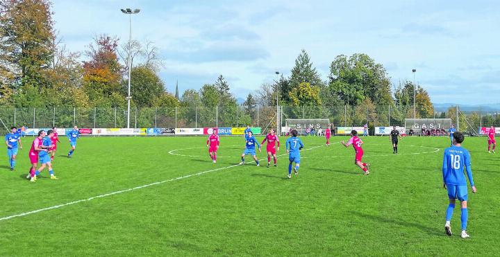 FC Sins feiert den Sieg gegen den SC Schwyz. Foto: zVg