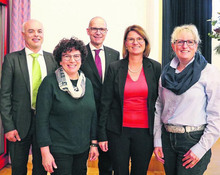 Der Gemeinderat von Auw: Christoph Villiger, Gemeindeammann Marlis Villiger, Erich Leu, Claudia Huwiler und Vizeammann Katja Zimmermann (von links). Fotos: ci