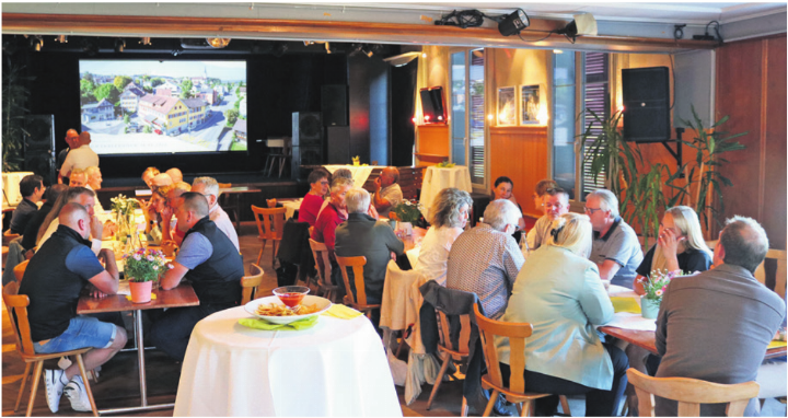 Nach dem offiziellen Teil genossen die Gäste das Ambiente und das feine Essen des Restaurants. Fotos: ci