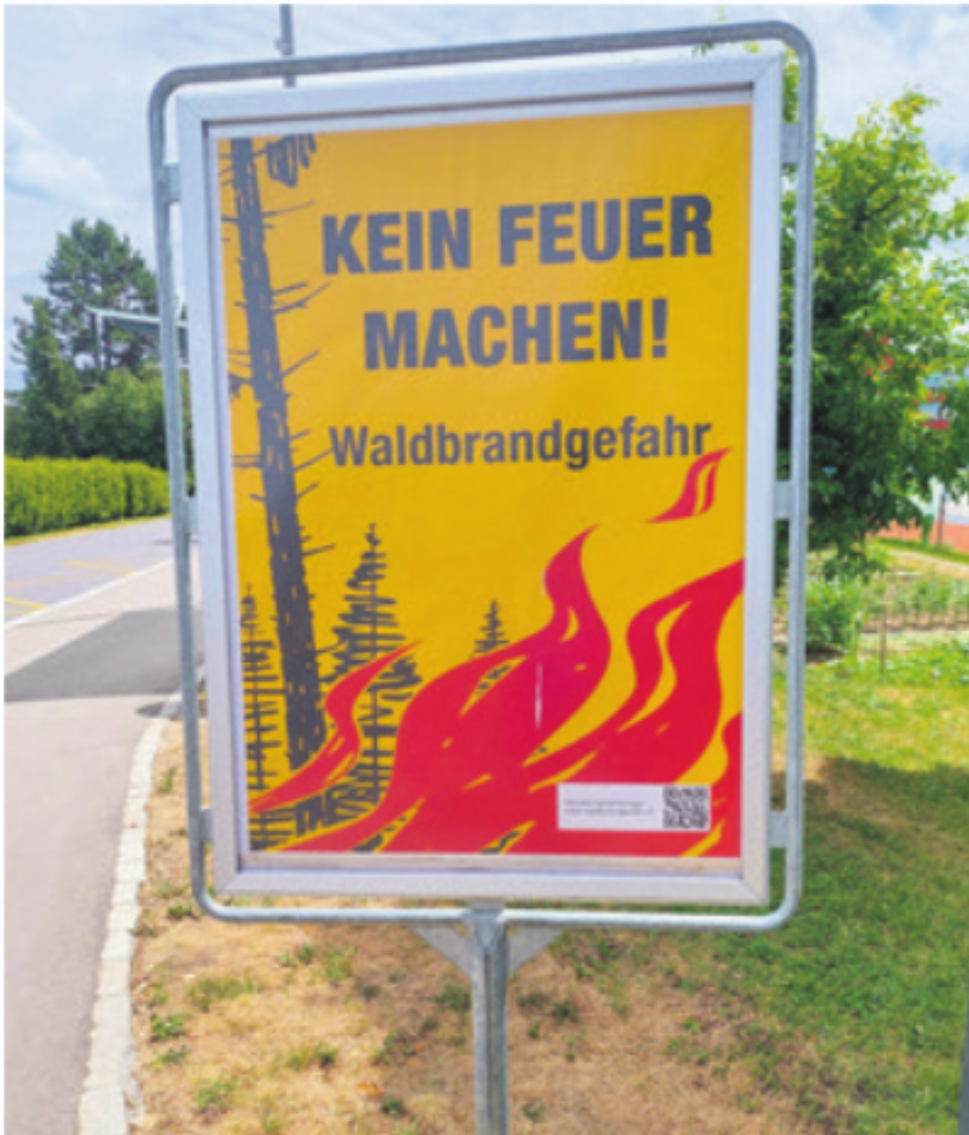 Feuerverbot im Wald und in Waldesnähe - Das Bild wird blockiert. – Möglicherweise durch einen aktiven Adblocker.