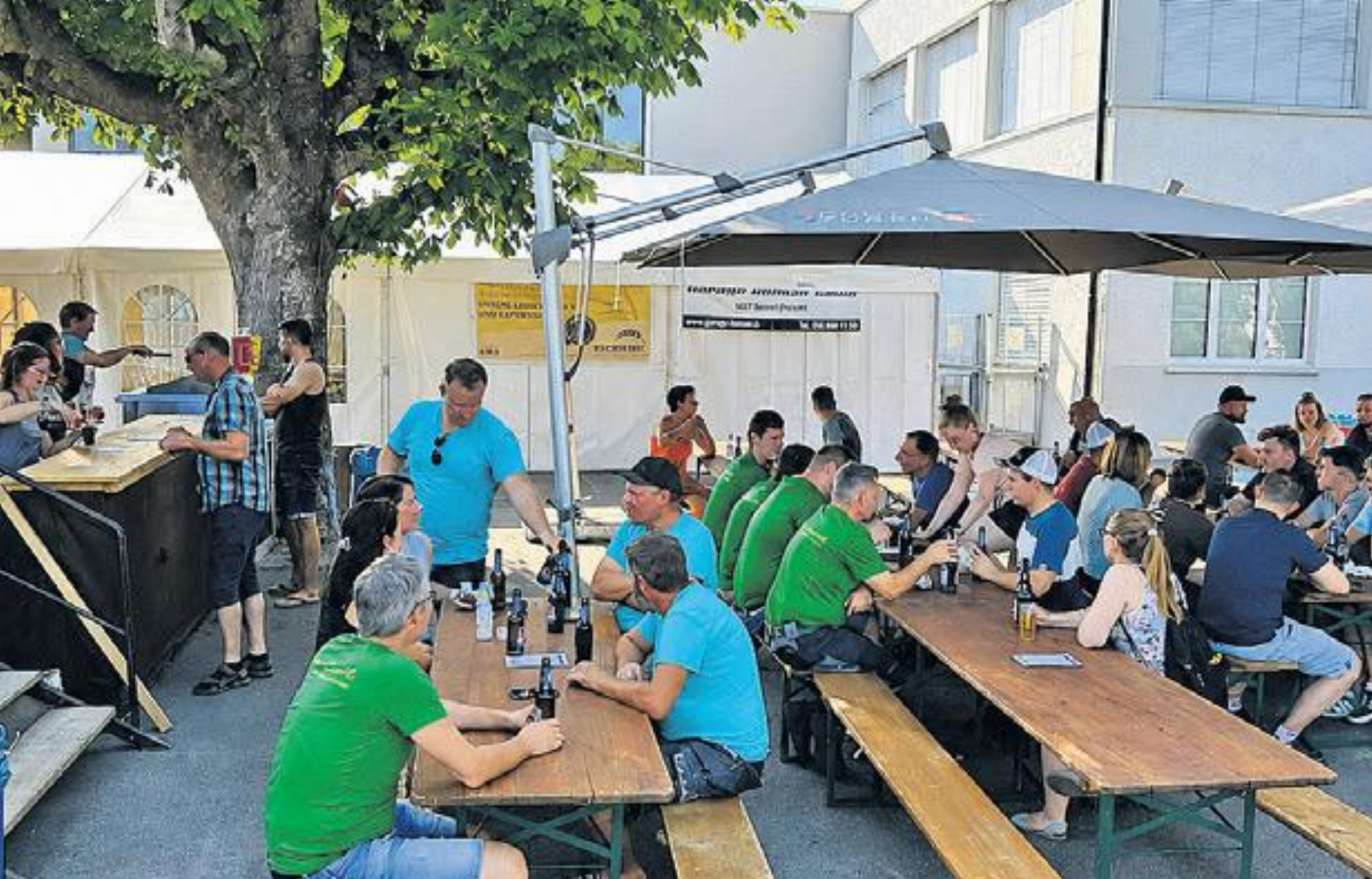 Gelungene Premiere des Public Viewing - Das Bild wird blockiert. – Möglicherweise durch einen aktiven Adblocker.
