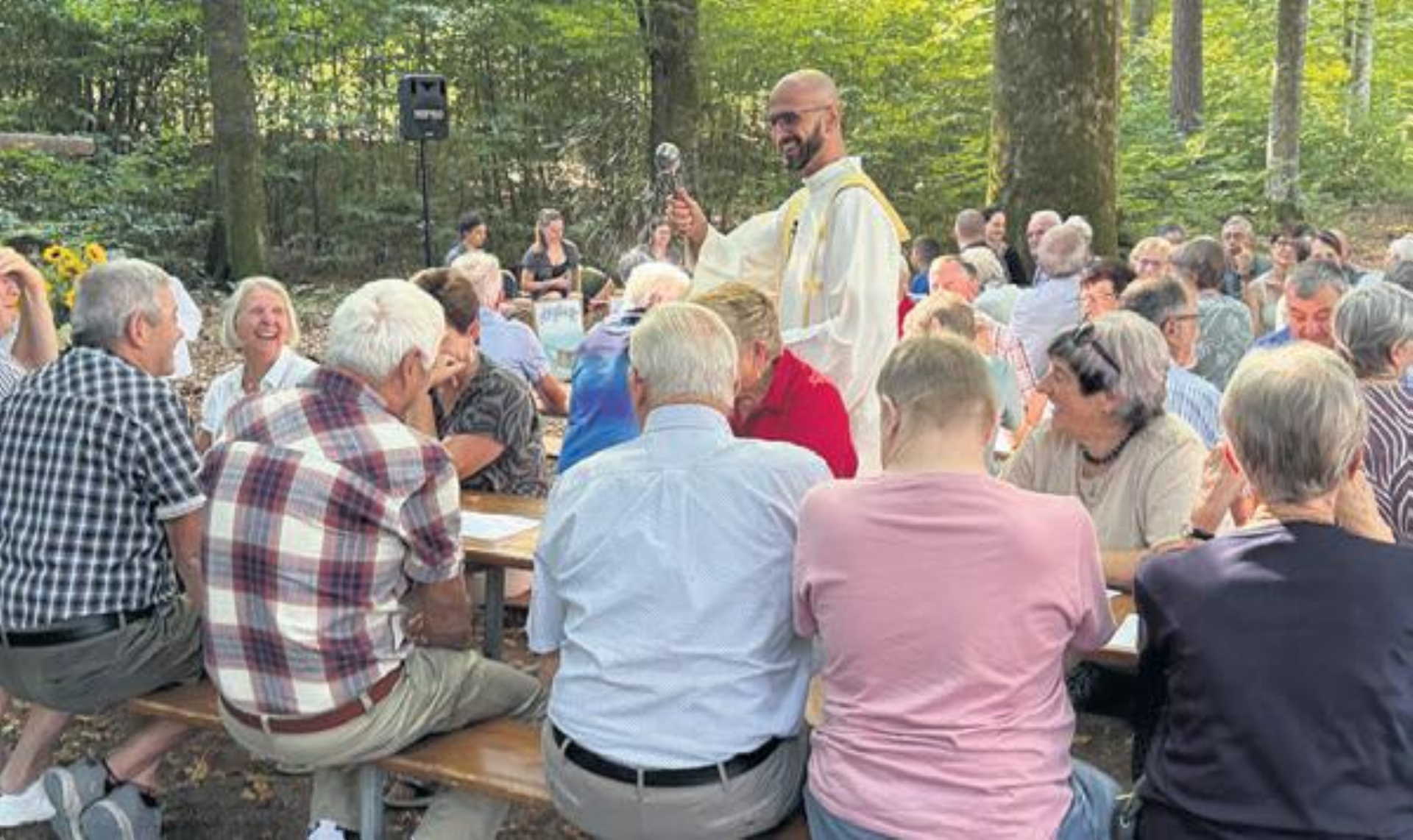Waldgottesdienst im Auwer Wald - Das Bild wird blockiert. – Möglicherweise durch einen aktiven Adblocker.