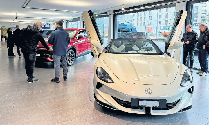 Mit MG zieht eine neue Automarke in die Garage Rütter AG ein. Foto: zVg